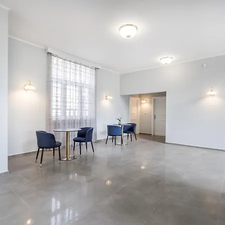 Clariss Pool & Center 4* Balatonalmadi
