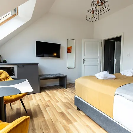 Clariss Pool & Center 4* Balatonalmadi