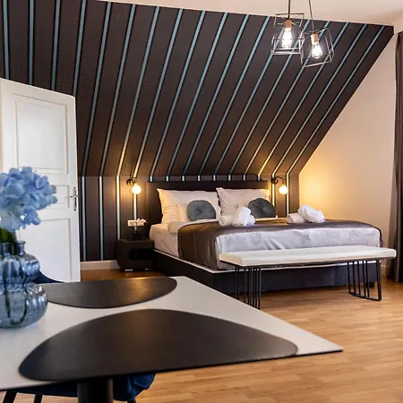 Отель Clariss Pool & Center 4*