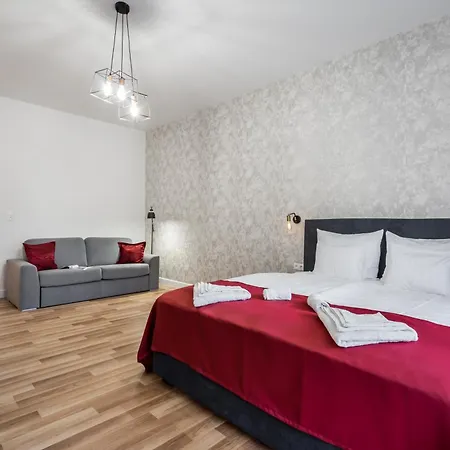 Clariss Pool & Center Hotel Balatonalmadi