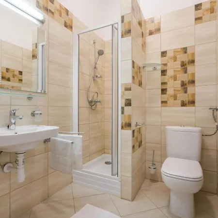 Clariss Pool & Center Balatonalmadi