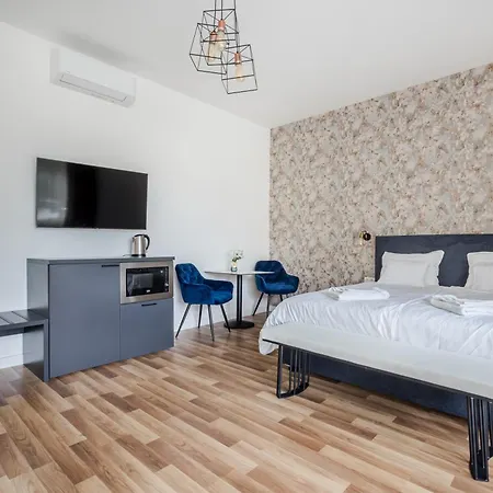 Clariss Pool & Center Hotel Balatonalmadi