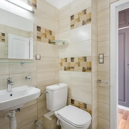 Clariss Pool & Center Hotel Balatonalmadi