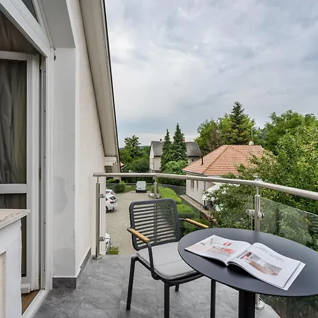 Clariss Pool & Center Hotel Balatonalmadi