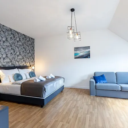 Clariss Pool & Center Балатональмади