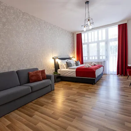 Hotel Clariss Pool & Center Balatonalmadi
