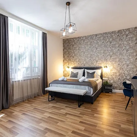 Clariss Pool & Center Отель