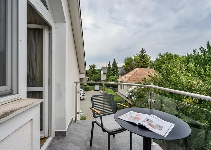 Clariss Pool & Center Ξενοδοχείο Balatonalmádi