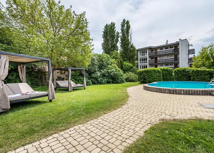 Ξενοδοχείο Clariss Pool & Center Balatonalmádi